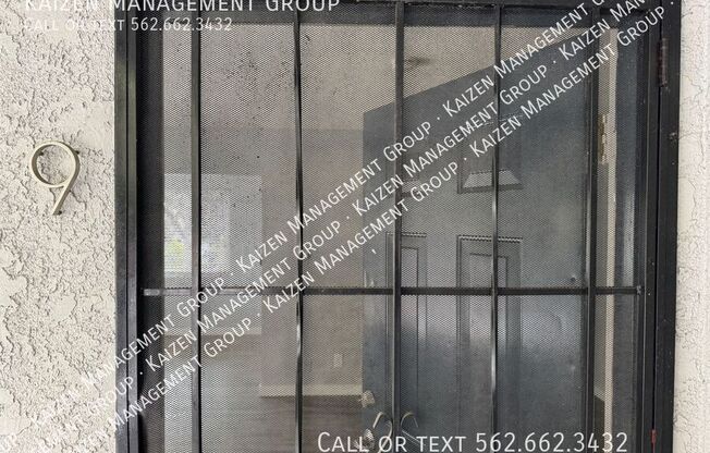 5471 LINDEN AVE