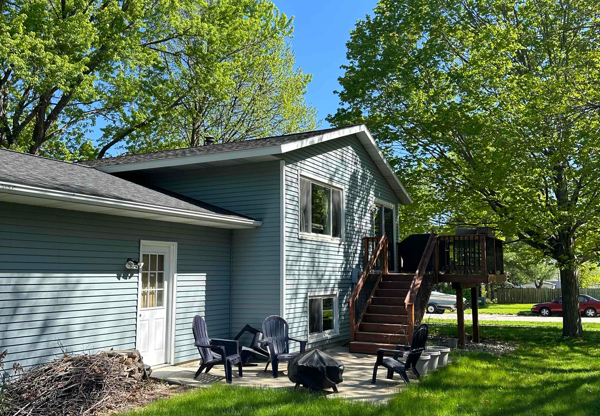 3438 CHALET VW LN NW