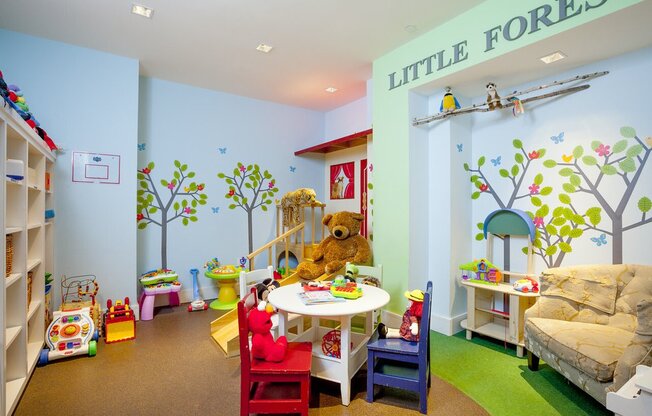 Studio, 1 bath, $4,800, Unit 9B