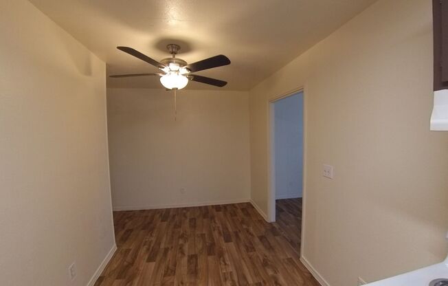 2 beds, 2 baths, 863 sqft, $1,170, Unit 23