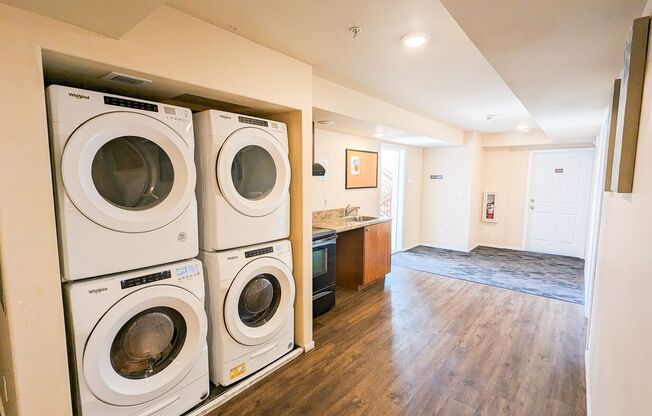 Studio, 1 bath, 160 sqft, $1,250, Unit 506