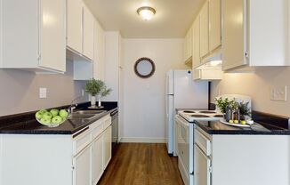 2 beds, 2 baths, 890 sqft, $2,595, Unit 630-21