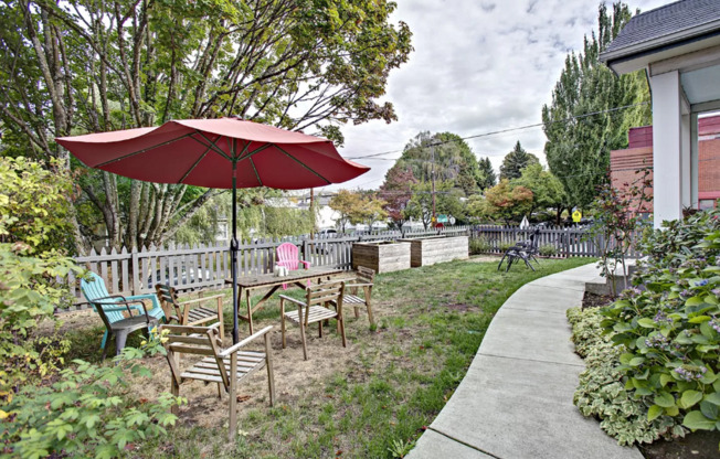 Charming Vintage 3 Bedroom 2 Bathroom Duplex is a Must See!!!