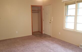 4 beds, 2 baths, $1,700