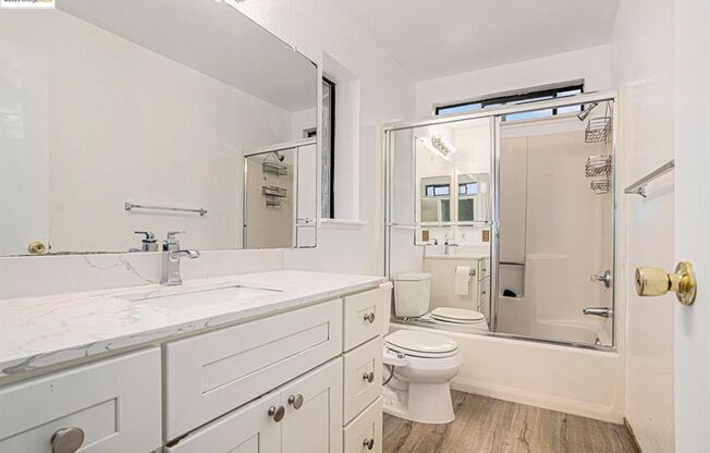 2 Bedroom Hercules Condo