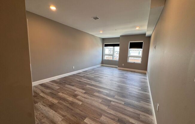 2 beds, 1 bath, 752 sqft, $2,850, Unit 302