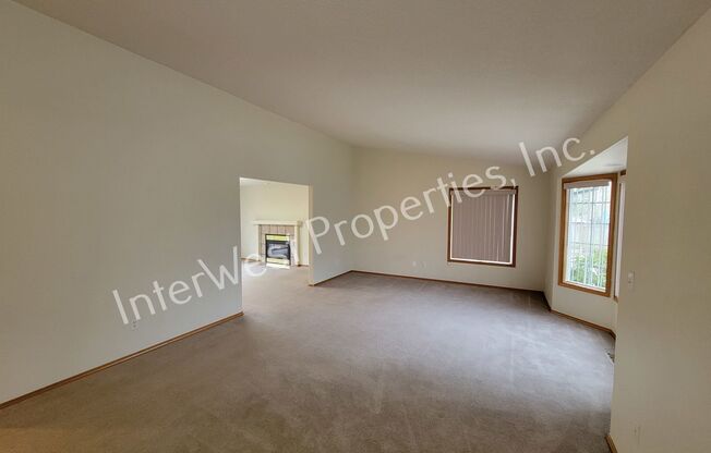 Tigard 3 Bd 2ba Ranch Style Home on Flag Lot With RV Parking, Fireplace, A/C and More!