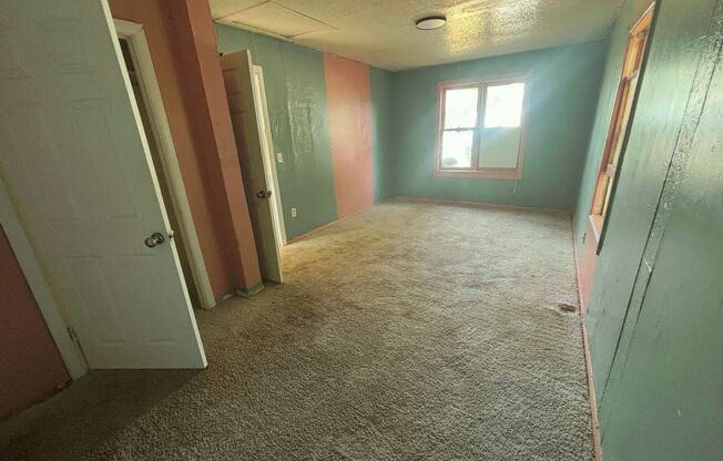 NW- 2 BEDROOM 1 BATH