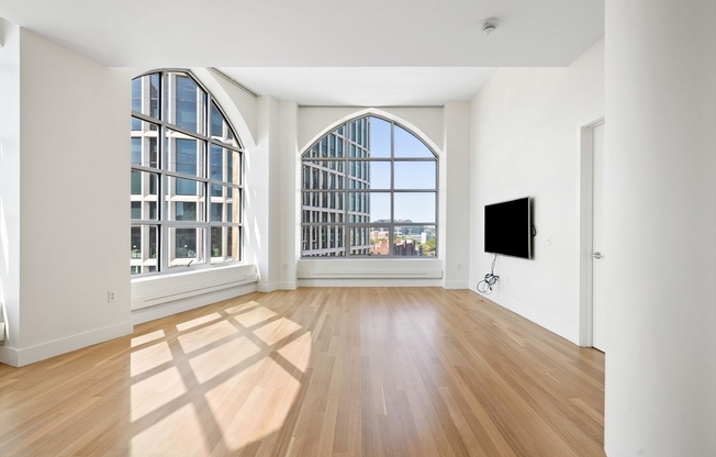 360 NEWBURY