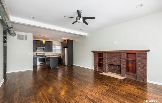 4750-4752 S Indiana Ave