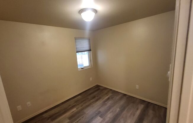 3 beds, 2 baths, $2,300