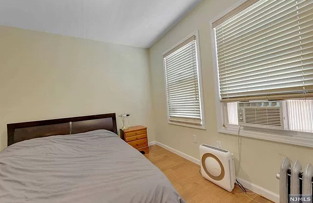 430 HIGHLAND AVE