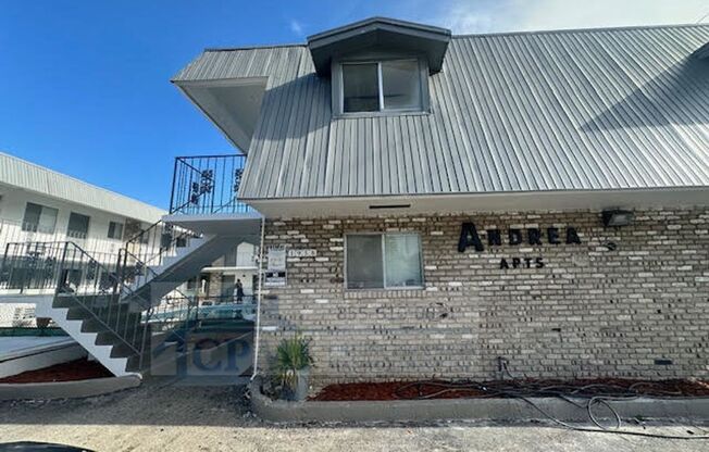 Andrea Apts