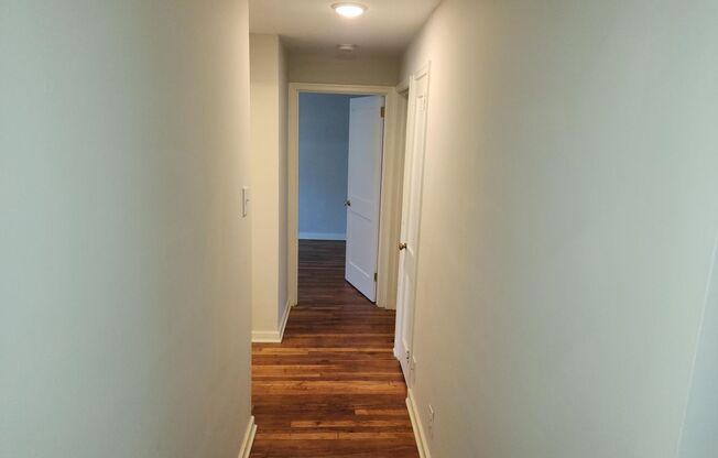 2 beds, 1 bath, 897 sqft, $2,195, Unit A-19