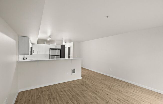 1 bed, 1 bath, 809 sqft, $2,025, Unit 109