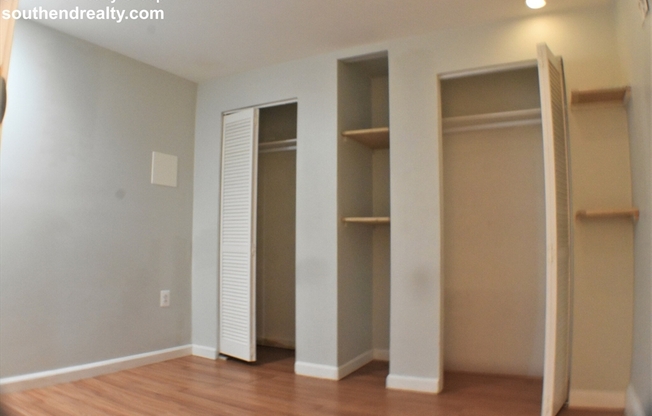 2 beds, 1 bath, 900 sqft, $3,600, Unit G