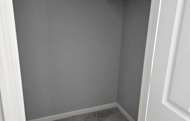 2 beds, 2 baths, 1,142 sqft, $1,400, Unit 31-304