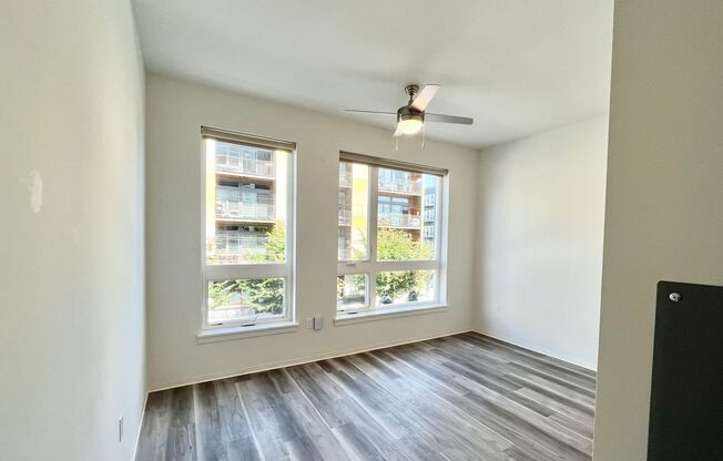 1 bed, 1 bath, 440 sqft, $1,327, Unit 223