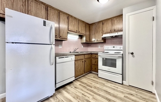 11 OLD COLONY LN