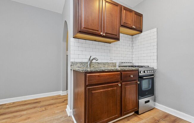 1 bed, 1 bath, 400 sqft, $1,400, Unit 4344 - 100
