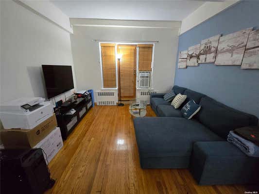 1 bed, 1 bath, $2,100, Unit 2P