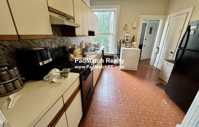 104 STRATHMORE RD