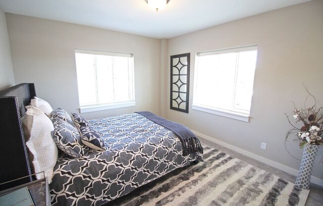 2 beds, 1 bath, 790 sqft, $1,450, Unit 908