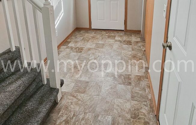 Gorgeous 3 Bedroom / 2 Bathroom Home | Chalco