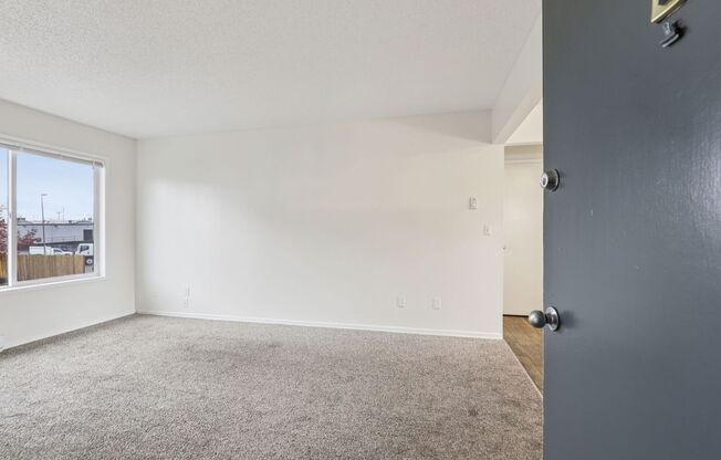 1 bed, 1 bath, 671 sqft, $1,375, Unit A-14