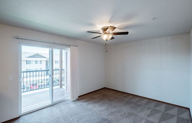 2 beds, 2 baths, $1,395, Unit 4410-203