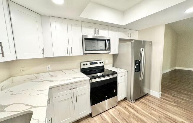 PIKUS (Villas on 16th - 5270 16th Pl SW)