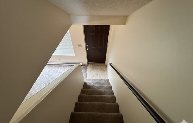 2 beds, 1 bath, 835 sqft, $1,395, Unit 4616 SE Milwaukie #19