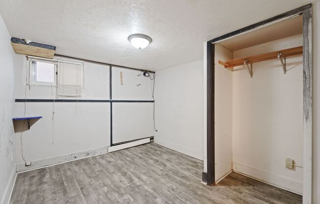 4 beds, 1 bath, $1,450, Unit 1820 11TH AVE UNIT 2