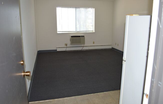 1 bed, 1 bath, 450 sqft, $1,225, Unit 126-5B