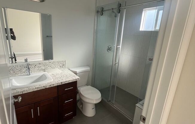 1424 Encino Ave.