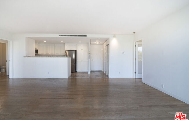 2 beds, 2 baths, 1,080 sqft, $4,850, Unit 708