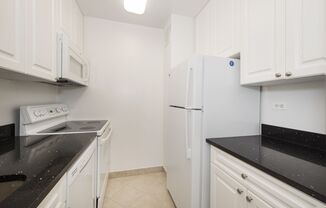 1 bed, 1 bath, 600 sqft, $4,125, Unit C06