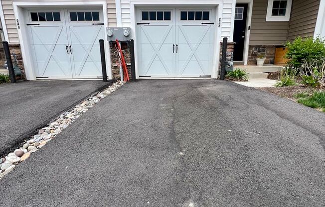 Luxurious 3-Bedroom Townhome in Norristown! Available mid-July!