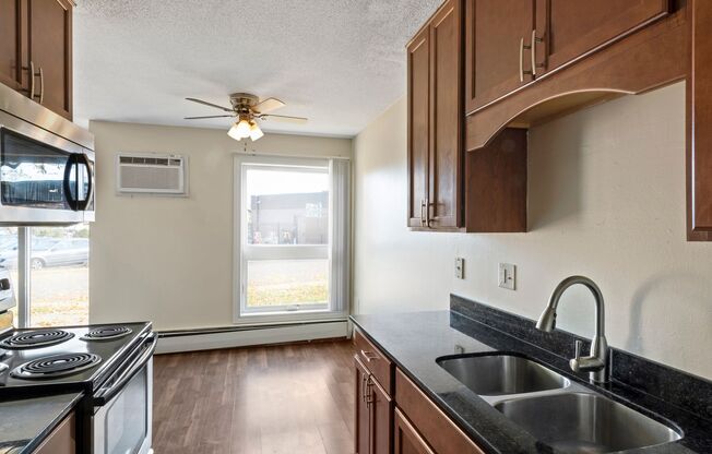 1 bed, 1 bath, 660 sqft, $1,245, Unit 326 BR