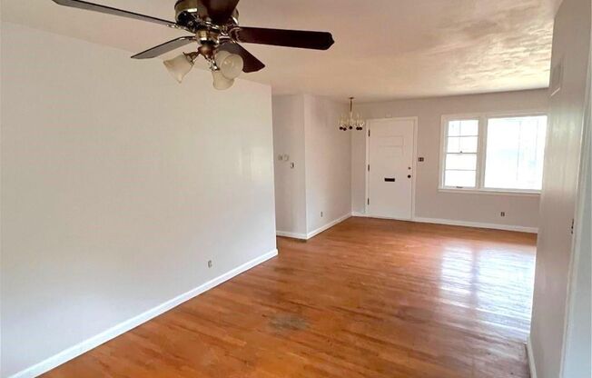 800-802 E 75th Terrace - Duplex