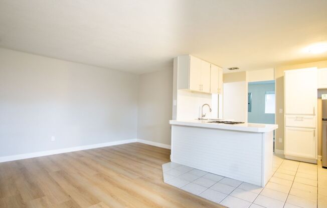 306 - 39th Place Townhomes