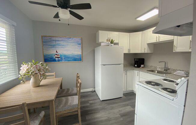 2 beds, 1 bath, 860 sqft, $1,850, Unit O-50