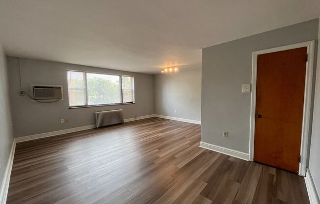 2 beds, 1 bath, 800 sqft, $1,790, Unit 6236 Fifth Ave. #101A