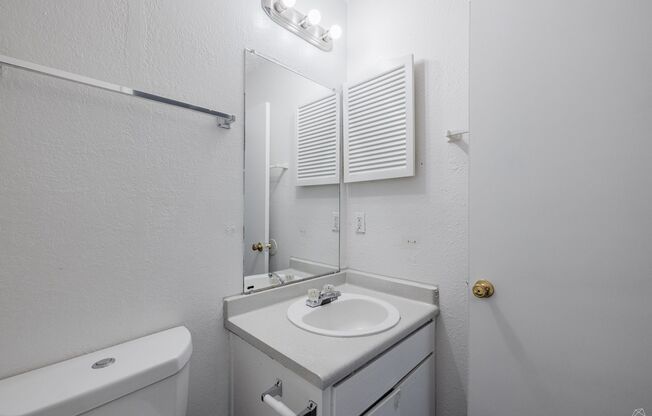 2 beds, 2 baths, 1,016 sqft, $1,150, Unit 2-05B