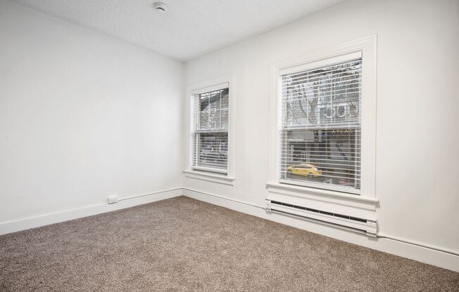 1 bed, 1 bath, 550 sqft, $2,100