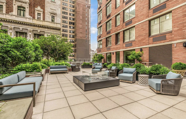 2 beds, 2 baths, 708 sqft, $6,962, Unit 29H