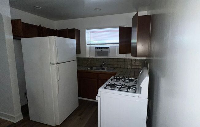 Studio, 1 bath, $1,750