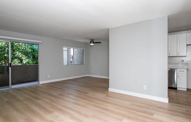 1 bed, 1 bath, 660 sqft, $1,995, Unit 214