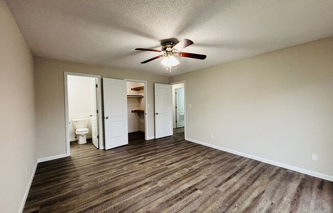 2 beds, 1.5 baths, 1,082 sqft, $1,375, Unit 216-2D RM