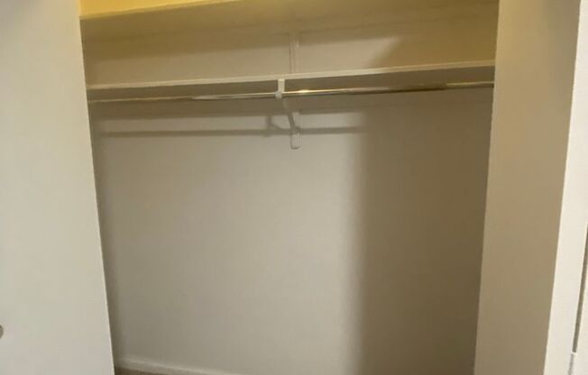 3 beds, 2 baths, 1,324 sqft, $1,450, Unit P02